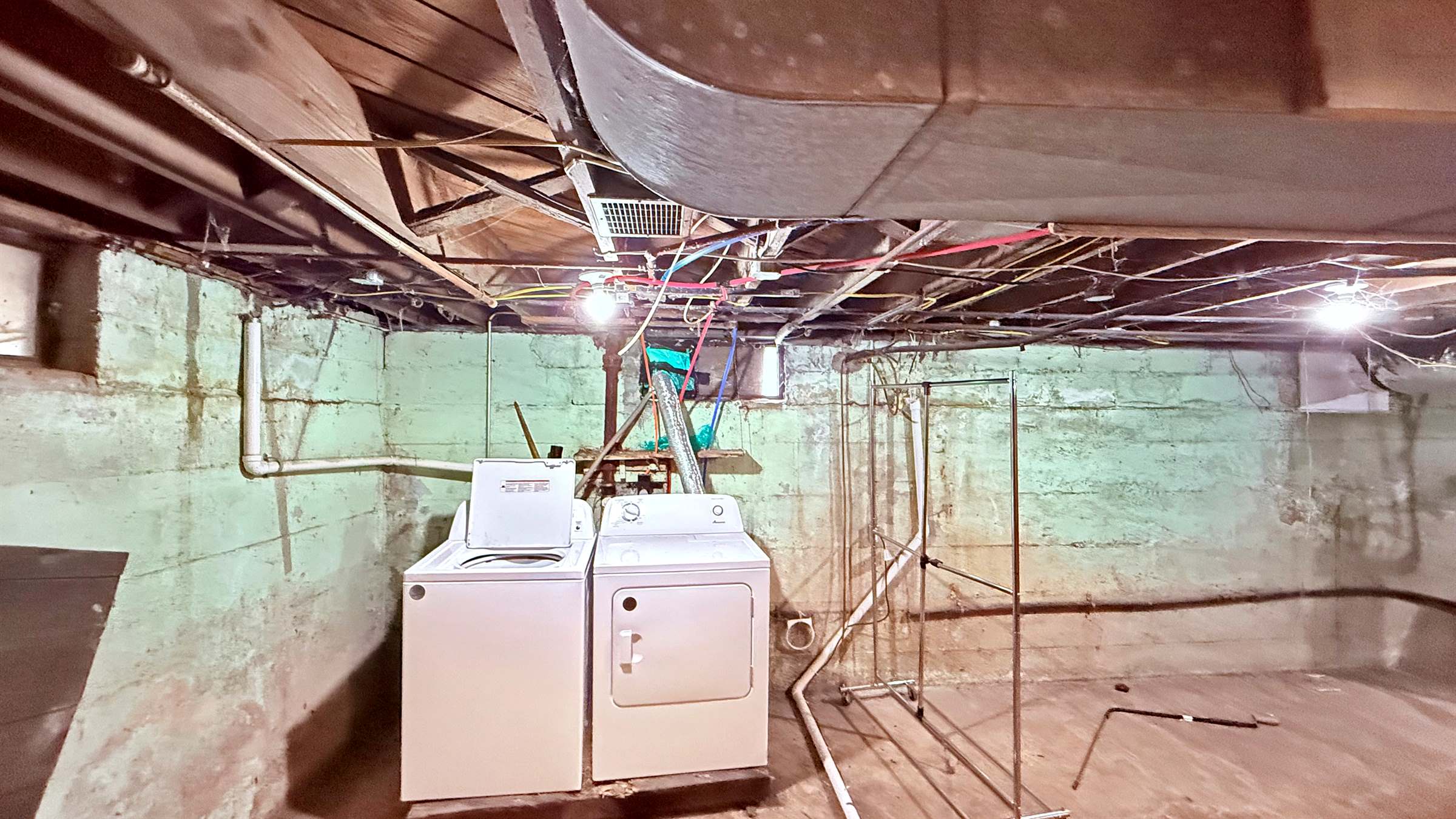 2301 Beech St, Terre Haute, IN 47804