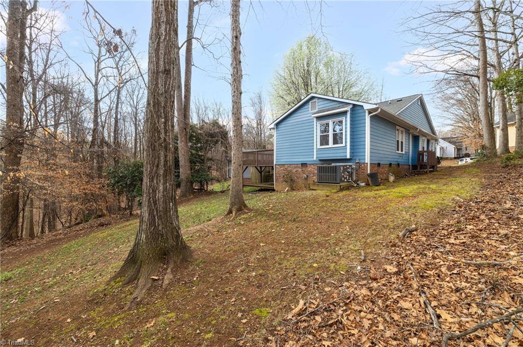 9 Dunnberry Court, Greensboro, NC 27455