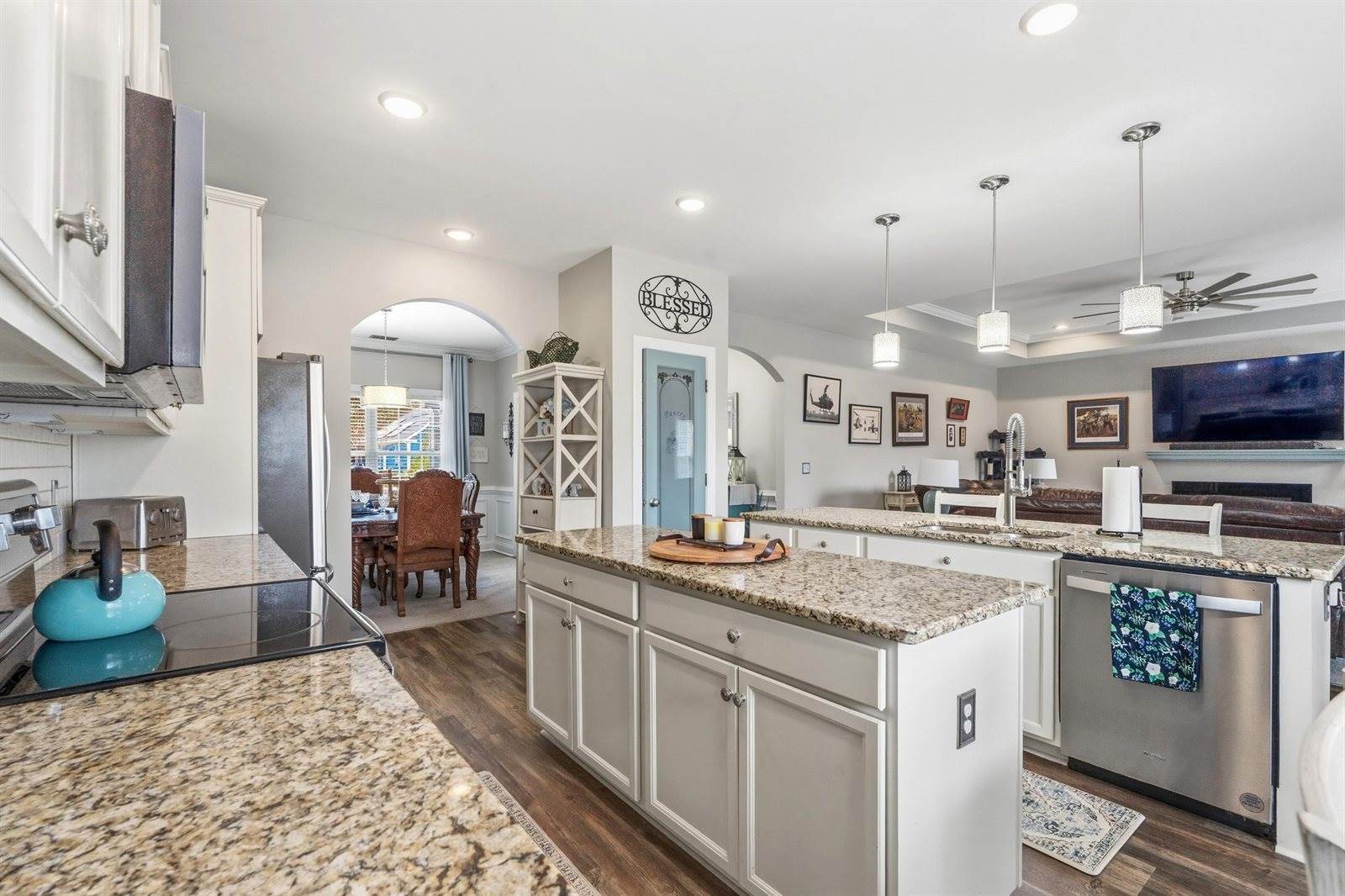 1111 Maccoa Dr., Conway, SC 29526