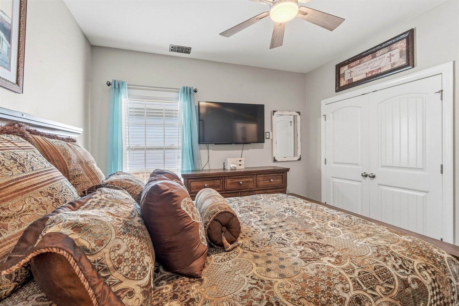 1111 Maccoa Dr., Conway, SC 29526