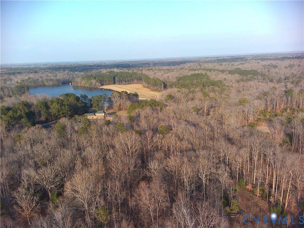 525 Waller Mill Road, Williamsburg, VA 23185