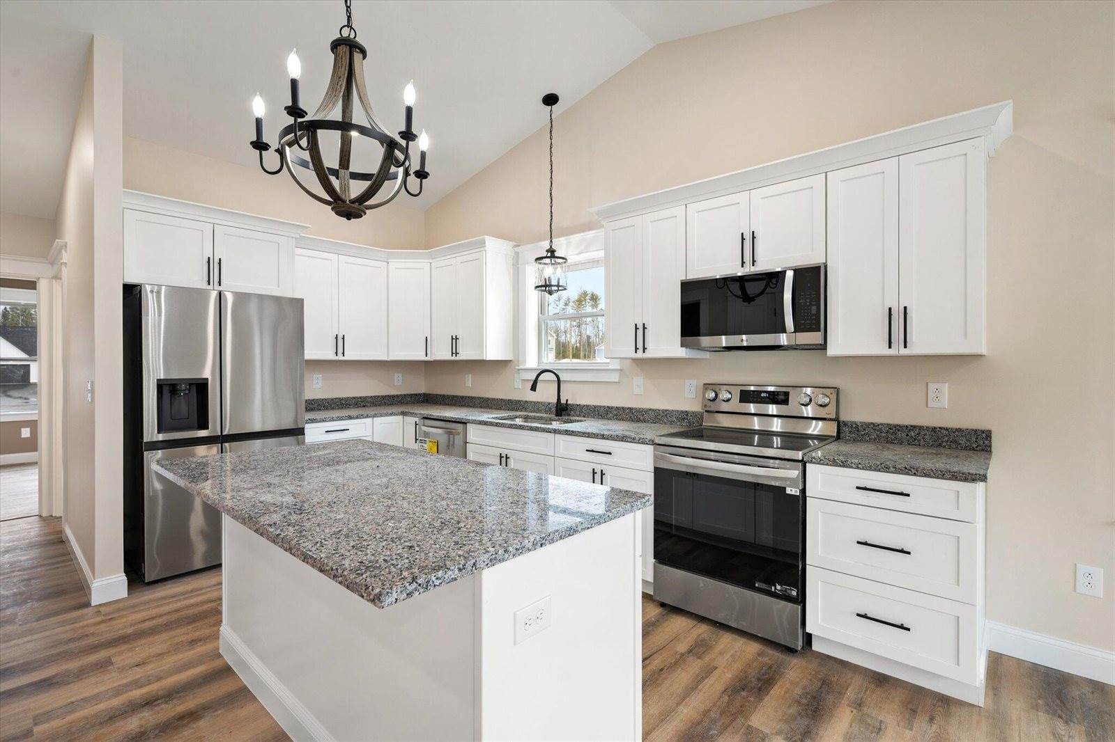 678 Streamside Avenue, Hermon, ME 04401