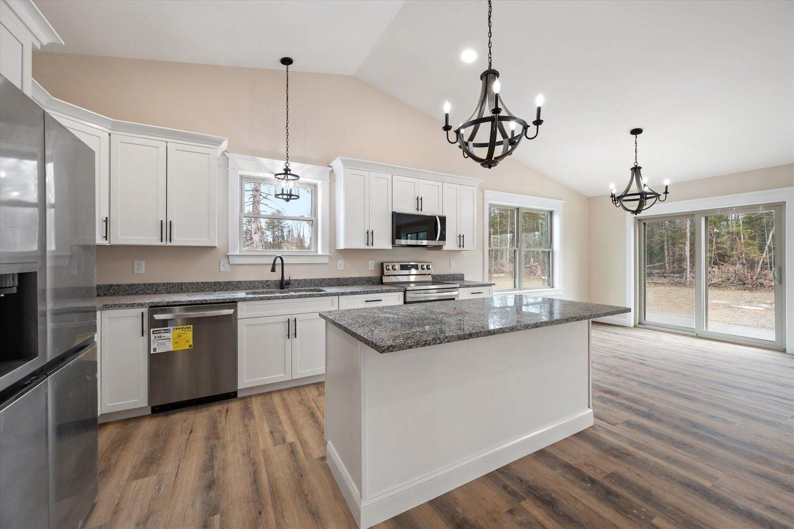 678 Streamside Avenue, Hermon, ME 04401