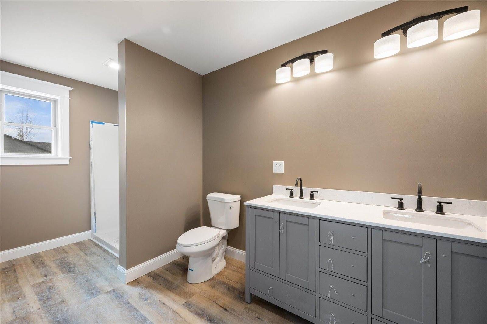 678 Streamside Avenue, Hermon, ME 04401