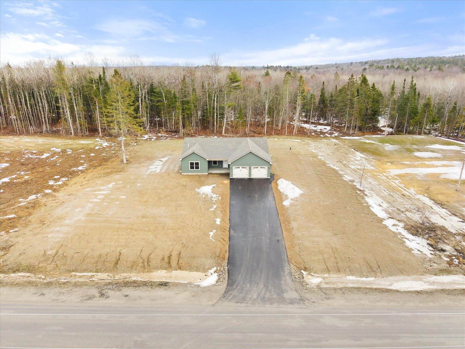 678 Streamside Avenue, Hermon, ME 04401