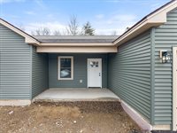 678 Streamside Avenue, Hermon, ME 04401