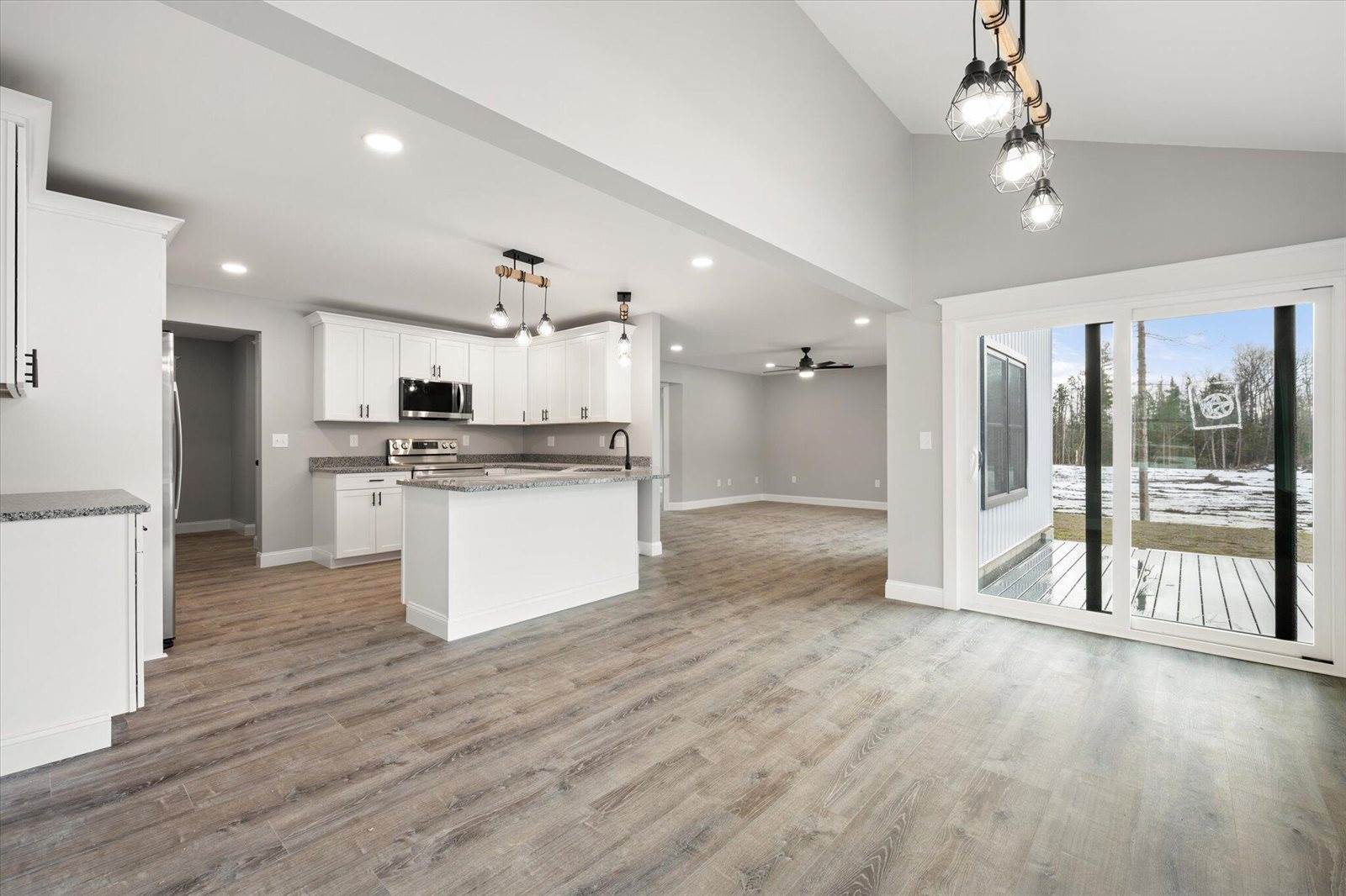 673 Streamside Avenue, Hermon, ME 04401