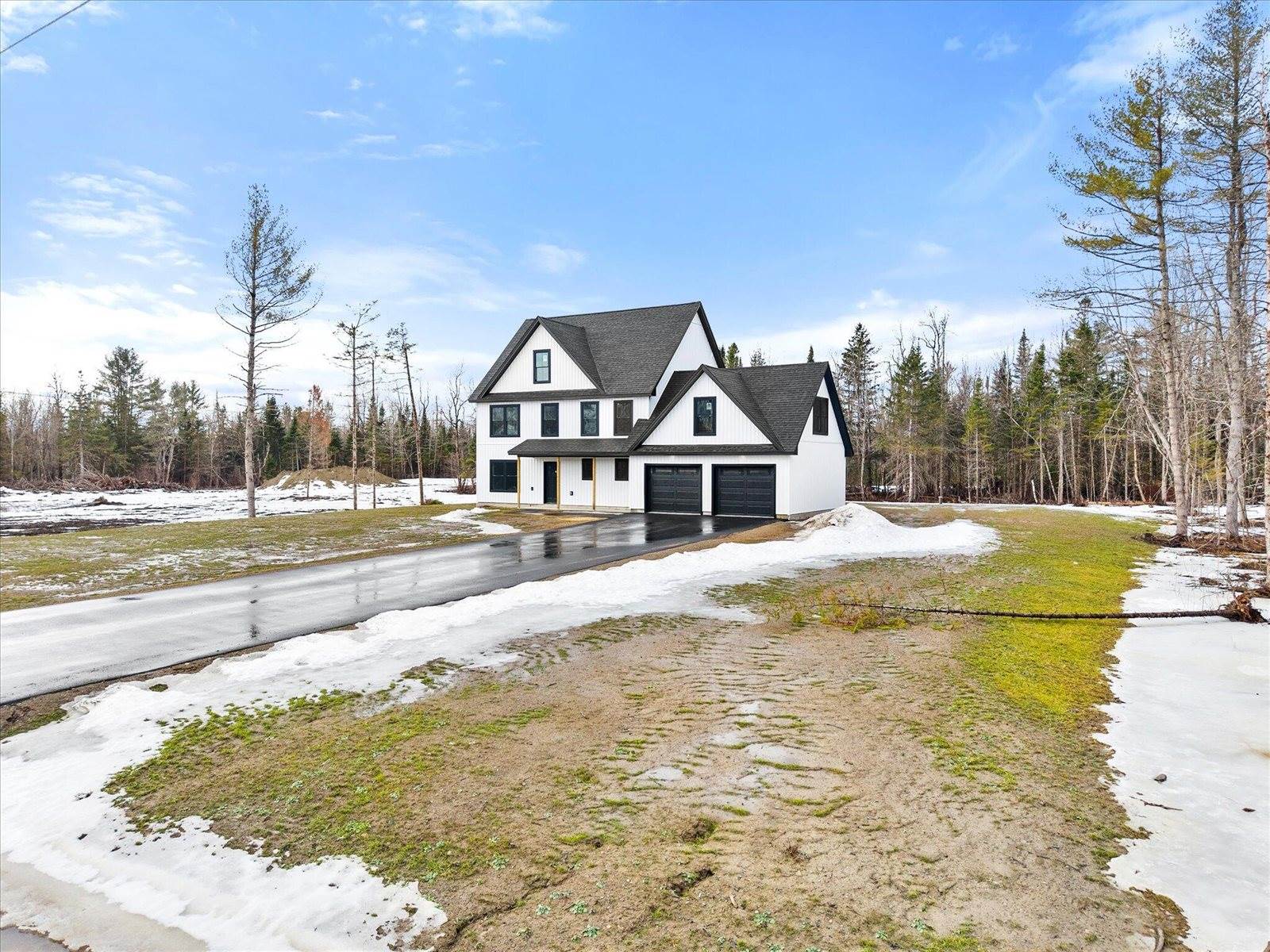673 Streamside Avenue, Hermon, ME 04401