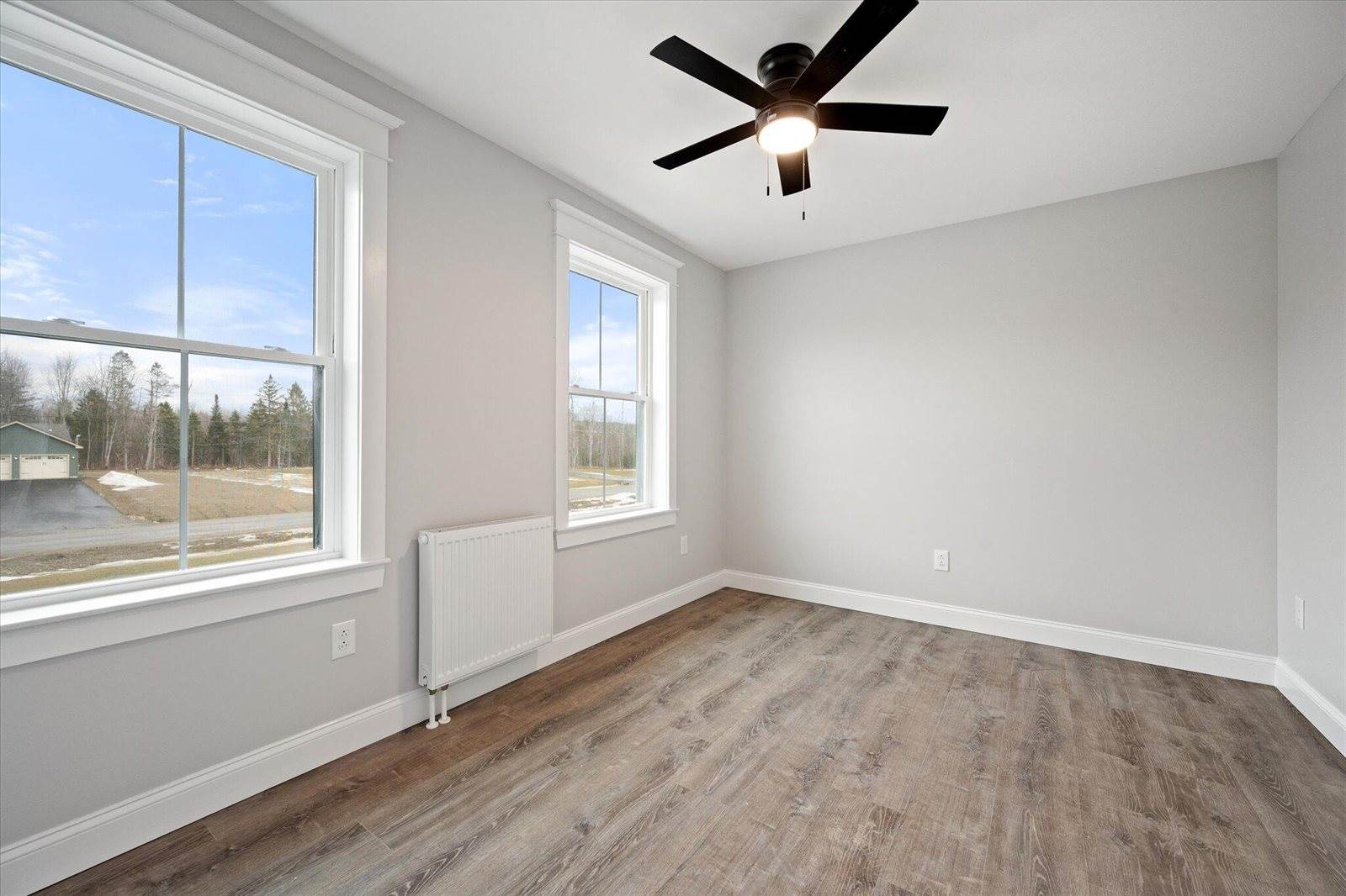 673 Streamside Avenue, Hermon, ME 04401