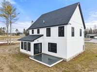 673 Streamside Avenue, Hermon, ME 04401