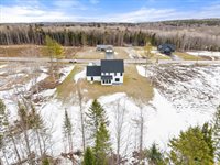 673 Streamside Avenue, Hermon, ME 04401