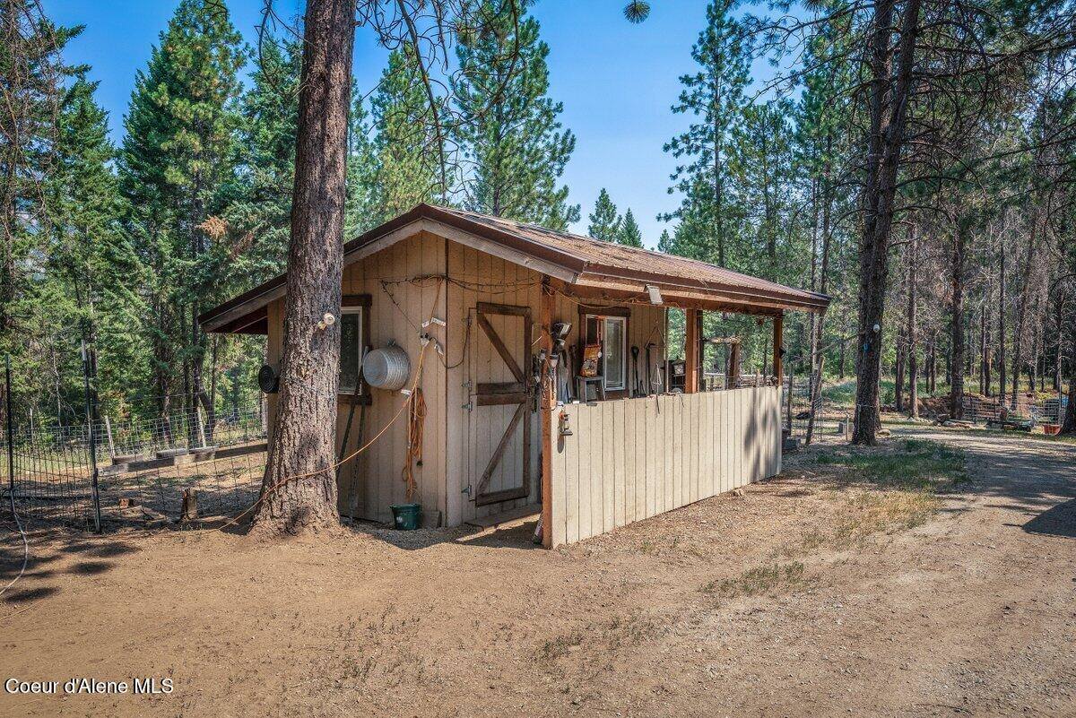 27330 North Timber Ridge Rd, Rathdrum, ID 83858