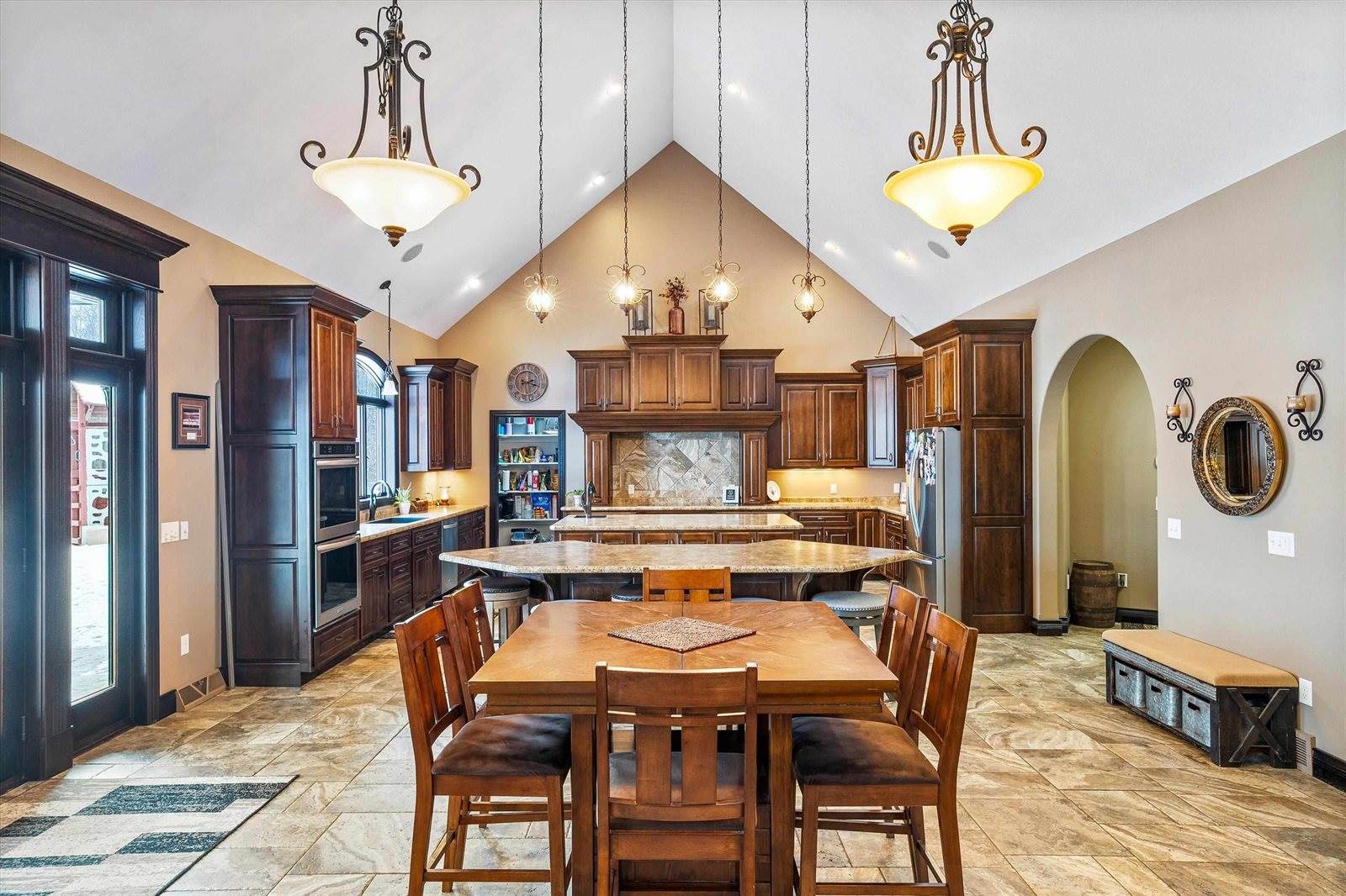 9073 Richfield Drive, Marshfield, WI 54449