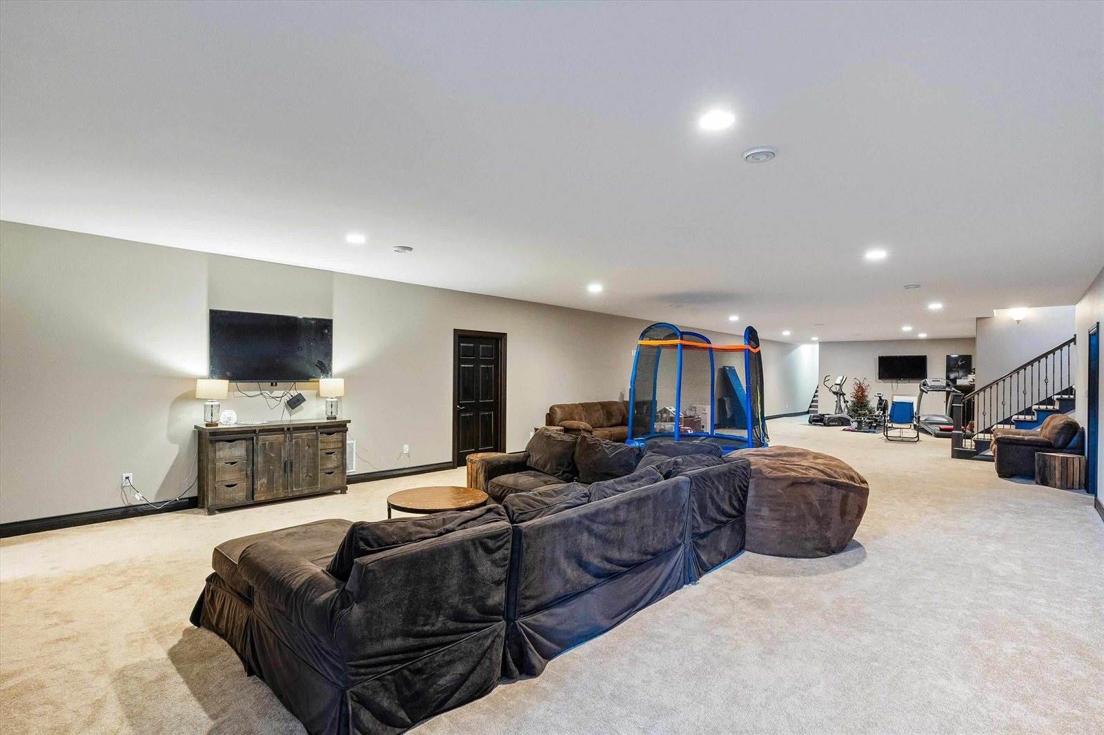 9073 Richfield Drive, Marshfield, WI 54449