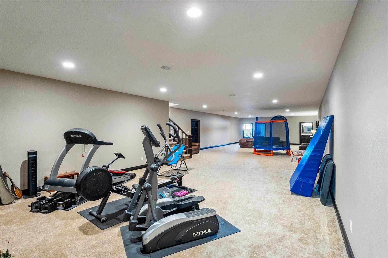 9073 Richfield Drive, Marshfield, WI 54449