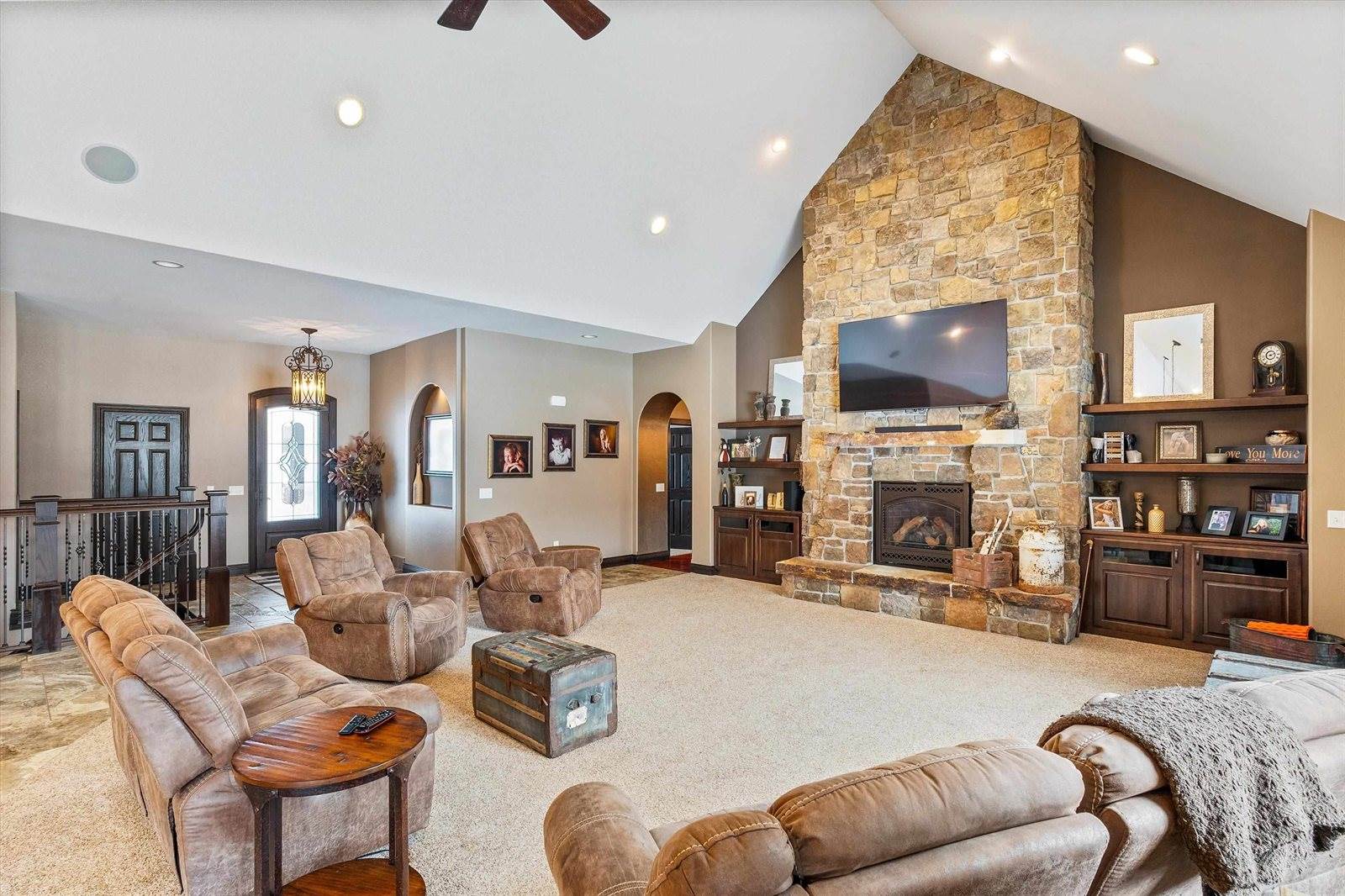 9073 Richfield Drive, Marshfield, WI 54449