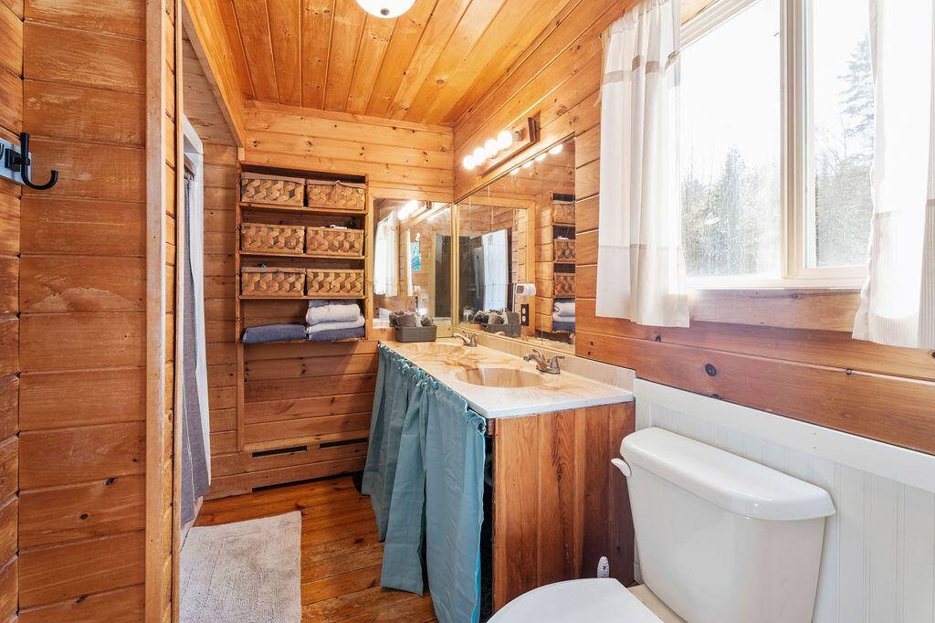 411 Levenseller Road, Holden, ME 04429