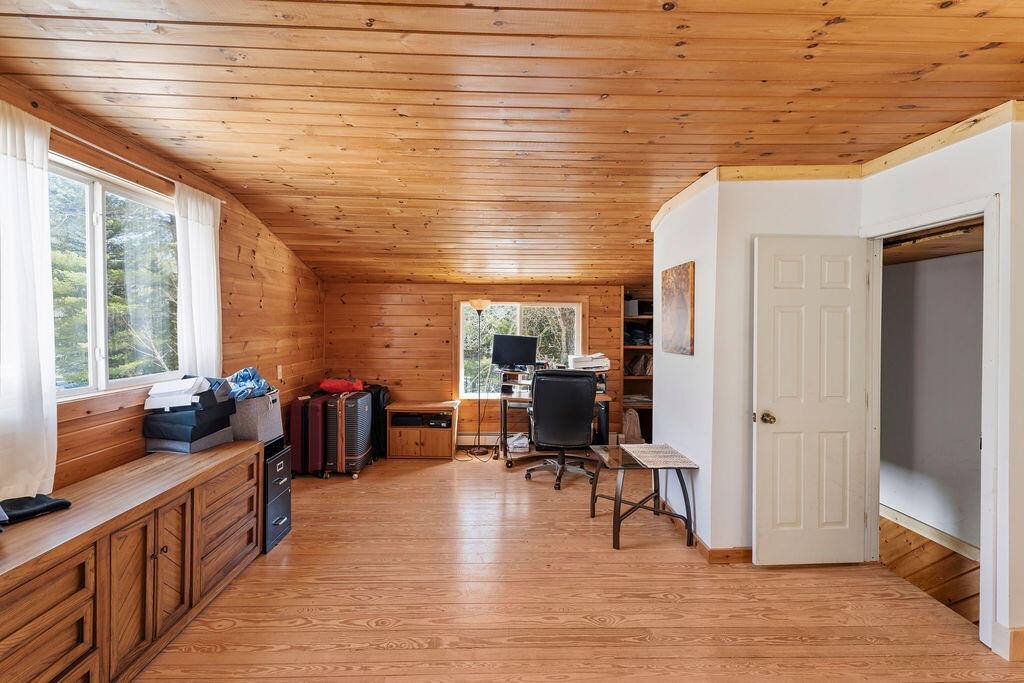 411 Levenseller Road, Holden, ME 04429