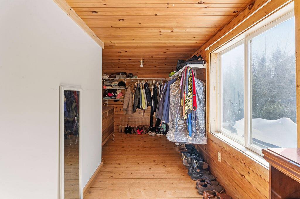 411 Levenseller Road, Holden, ME 04429