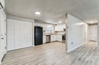 2105 Airport Ave, Caldwell, ID 83605