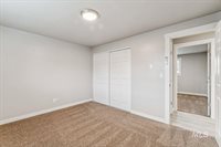 2105 Airport Ave, Caldwell, ID 83605