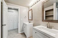 2105 Airport Ave, Caldwell, ID 83605