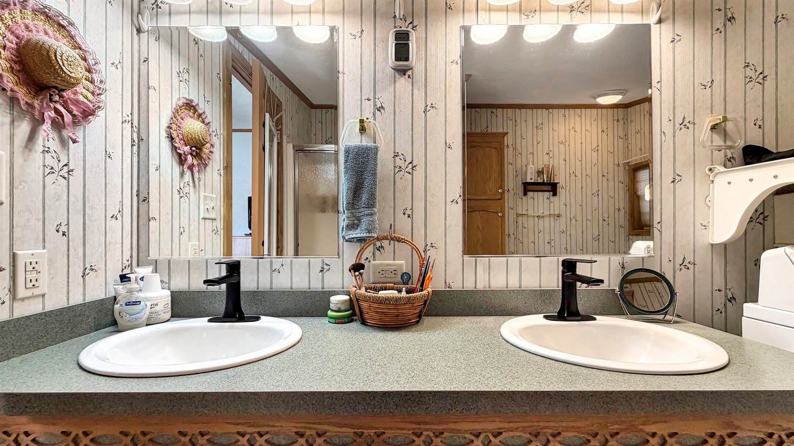 125 Clark Road, Mars Hill, ME 04758