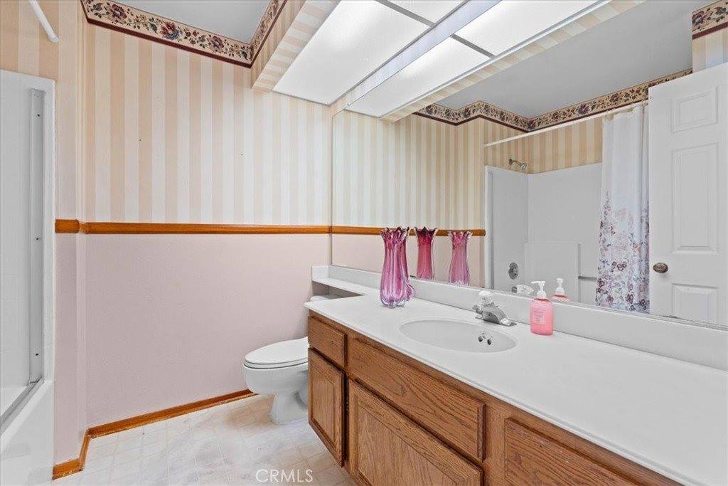 2037 West Avenue P8, Palmdale, CA 93551