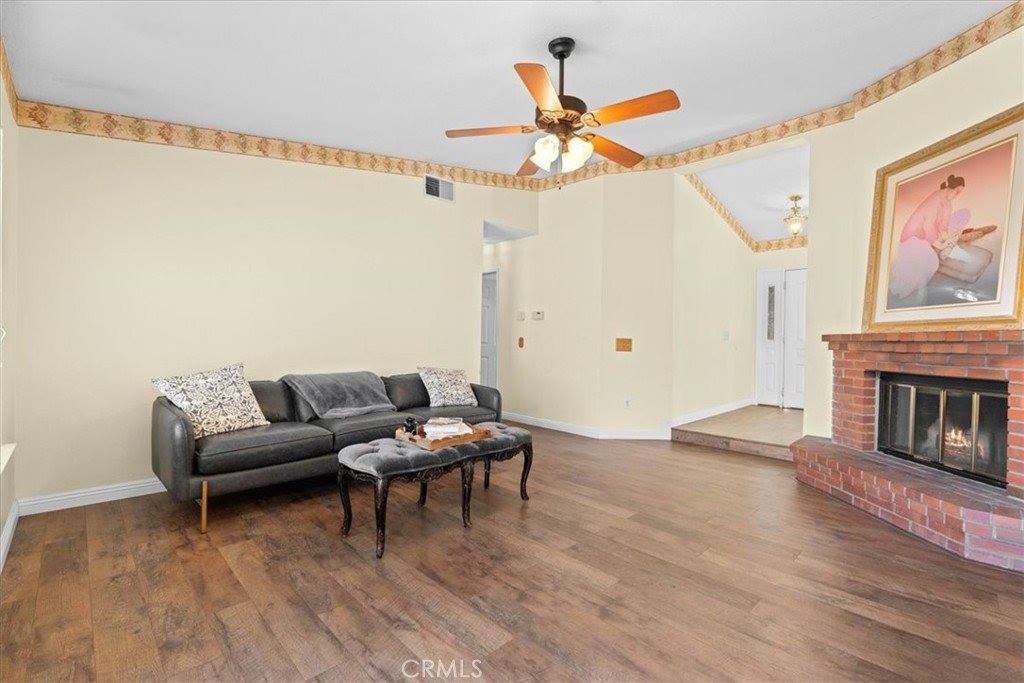 2037 West Avenue P8, Palmdale, CA 93551