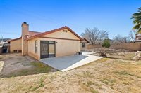 2037 West Avenue P8, Palmdale, CA 93551