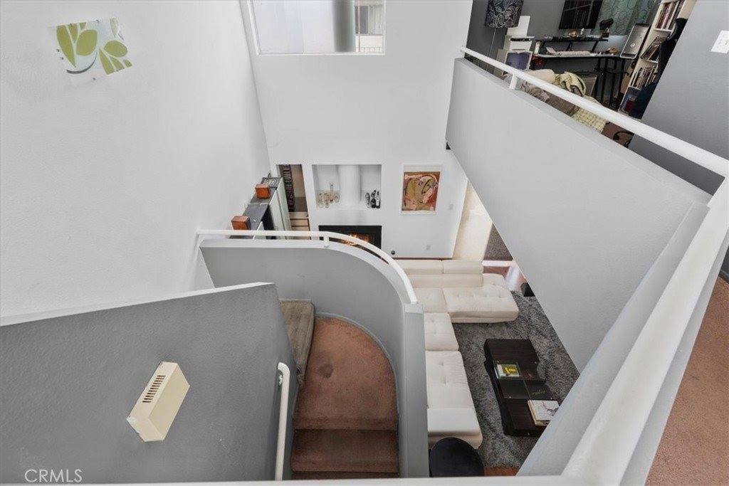 6036 Hazelhurst, North Hollywood, CA 91606