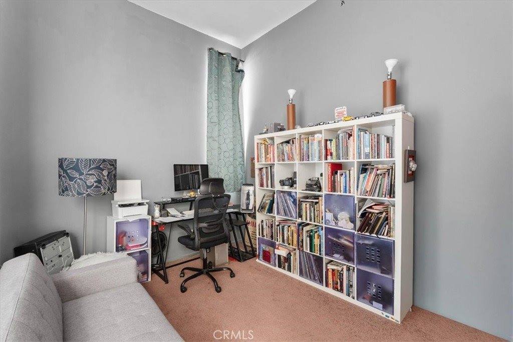 6036 Hazelhurst, North Hollywood, CA 91606