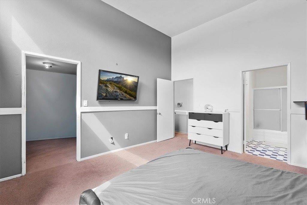 6036 Hazelhurst, North Hollywood, CA 91606