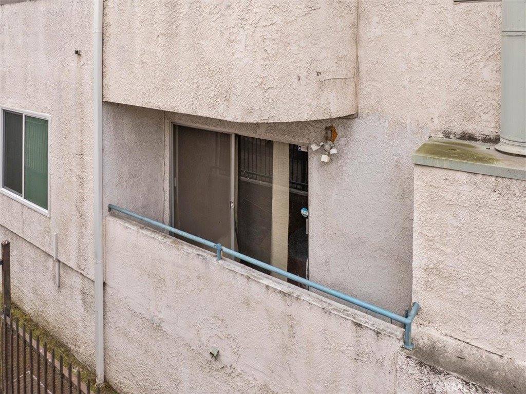 6036 Hazelhurst, North Hollywood, CA 91606