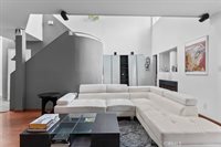 6036 Hazelhurst, North Hollywood, CA 91606