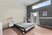 6036 Hazelhurst, North Hollywood, CA 91606