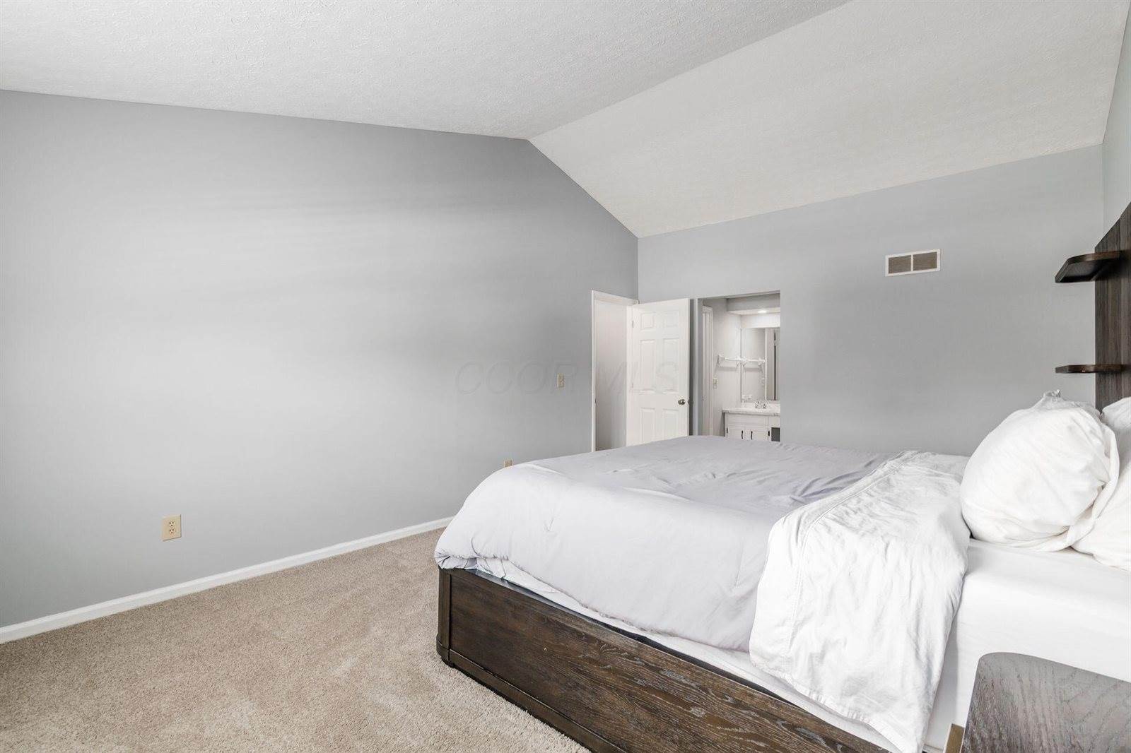 13022 Heatherstone Circle NW, Pickerington, OH 43147