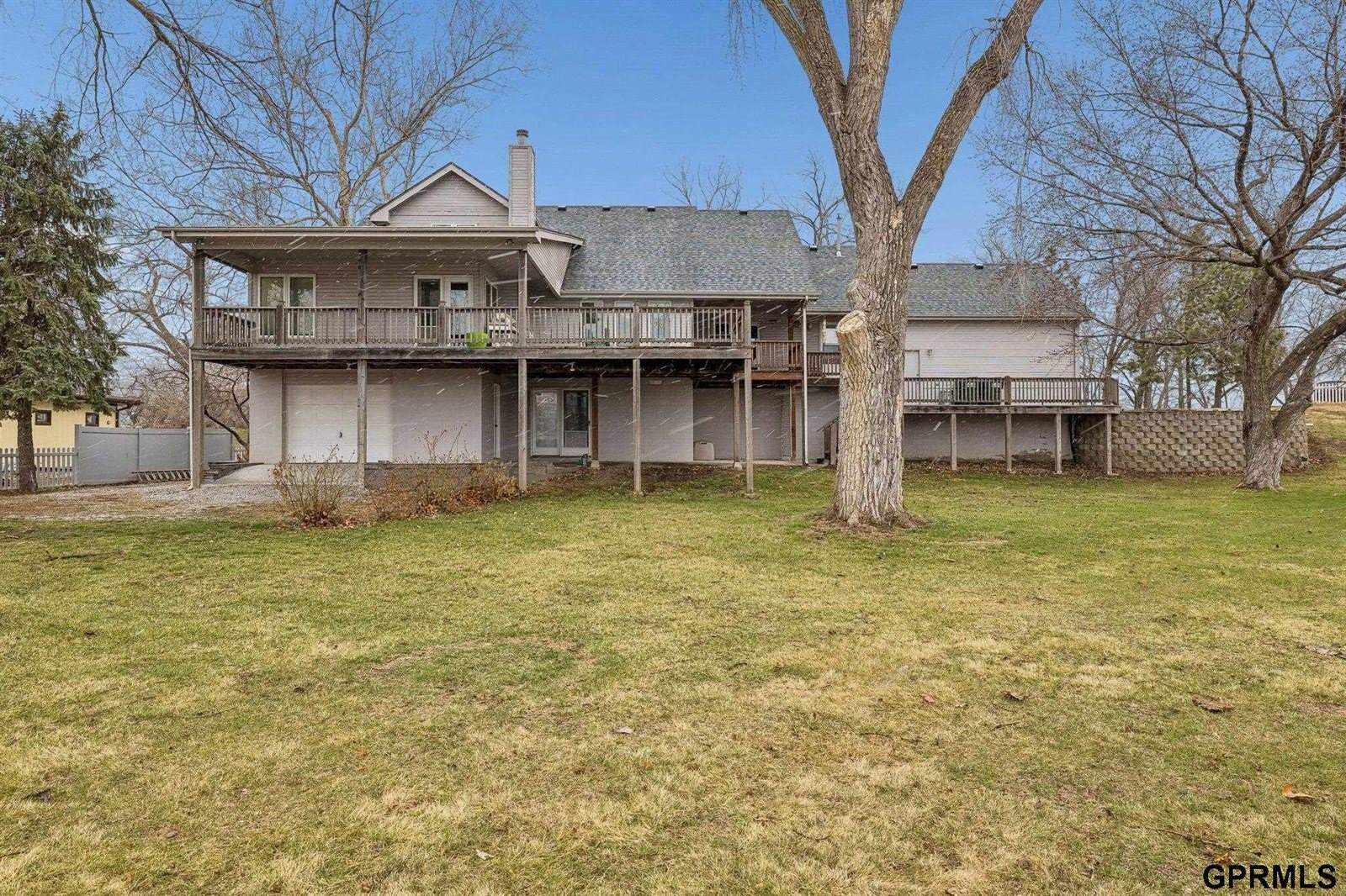2056 Platteview Drive, Cedar Creek, NE 68016