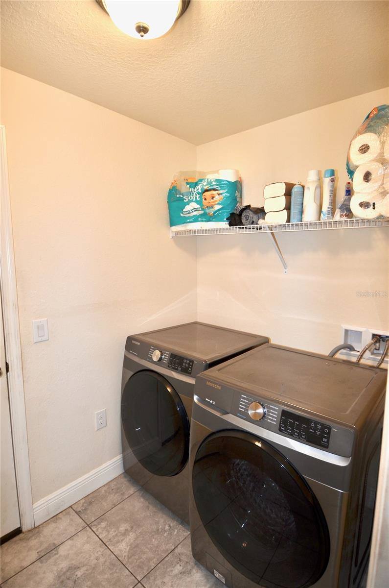 2266 Minerva Road, North Port, FL 34288