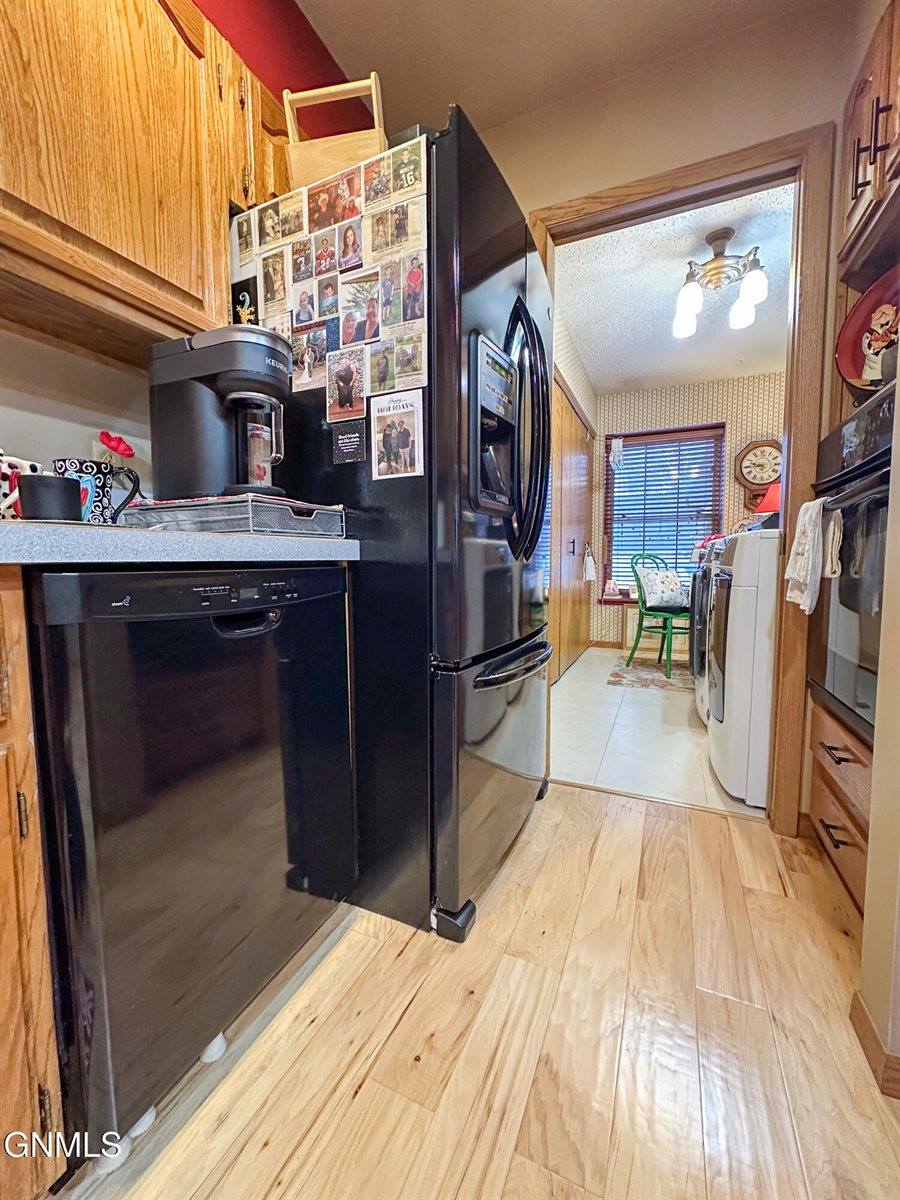 453 Brandon Drive, Bismarck, ND 58503