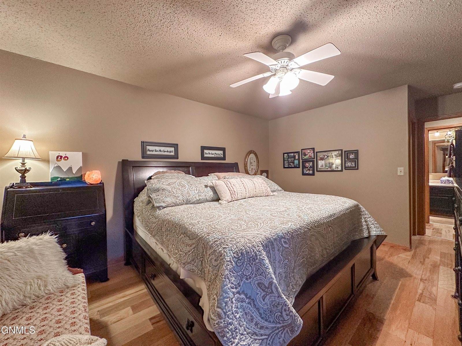 453 Brandon Drive, Bismarck, ND 58503