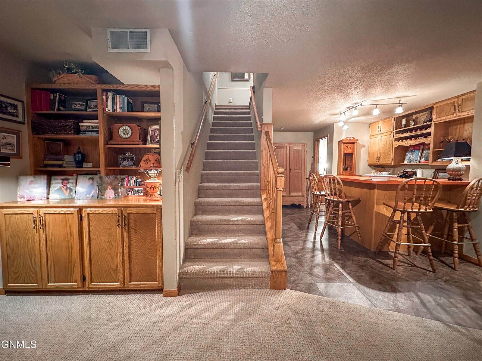 453 Brandon Drive, Bismarck, ND 58503