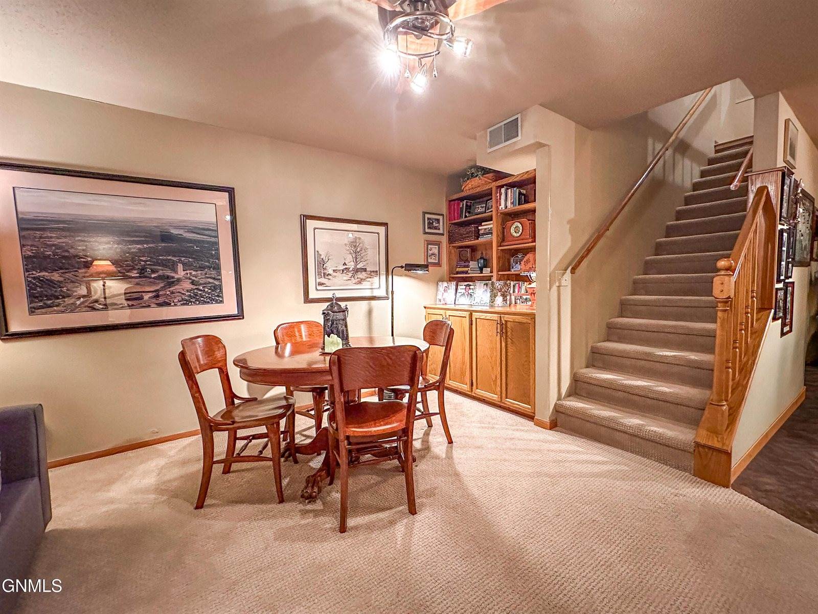 453 Brandon Drive, Bismarck, ND 58503