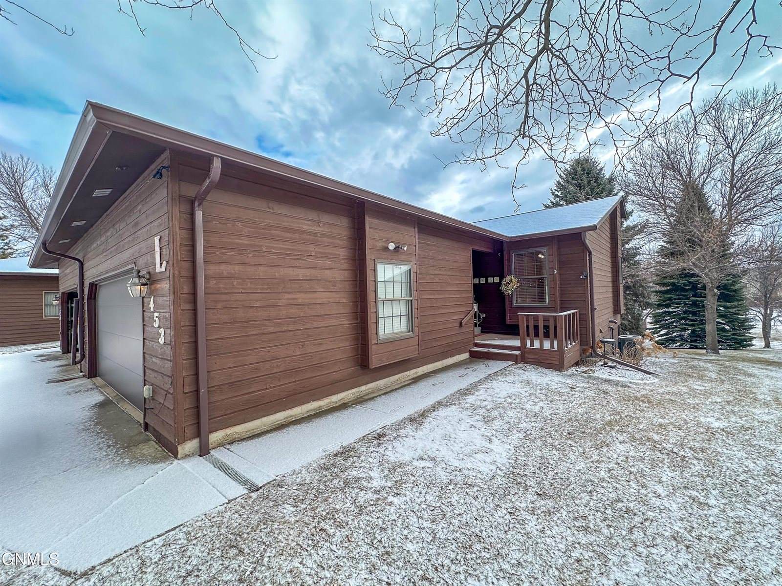 453 Brandon Drive, Bismarck, ND 58503