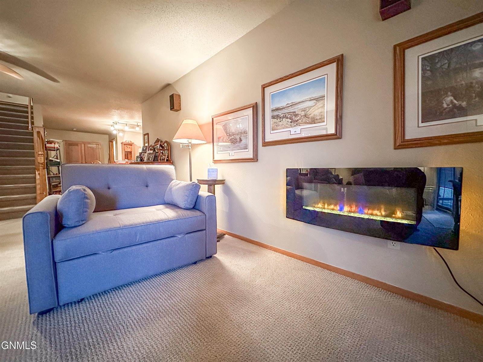 453 Brandon Drive, Bismarck, ND 58503