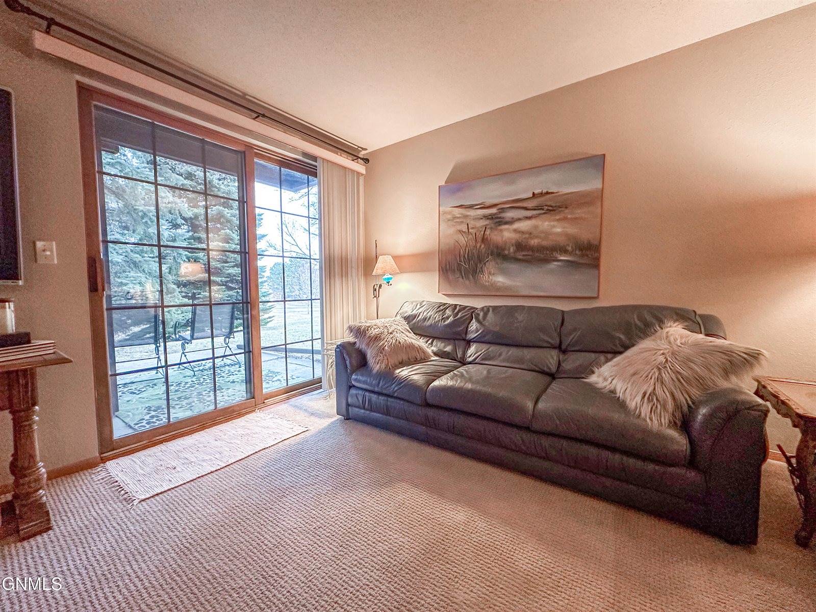 453 Brandon Drive, Bismarck, ND 58503