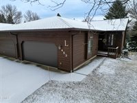 453 Brandon Drive, Bismarck, ND 58503