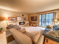 453 Brandon Drive, Bismarck, ND 58503