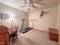 453 Brandon Drive, Bismarck, ND 58503