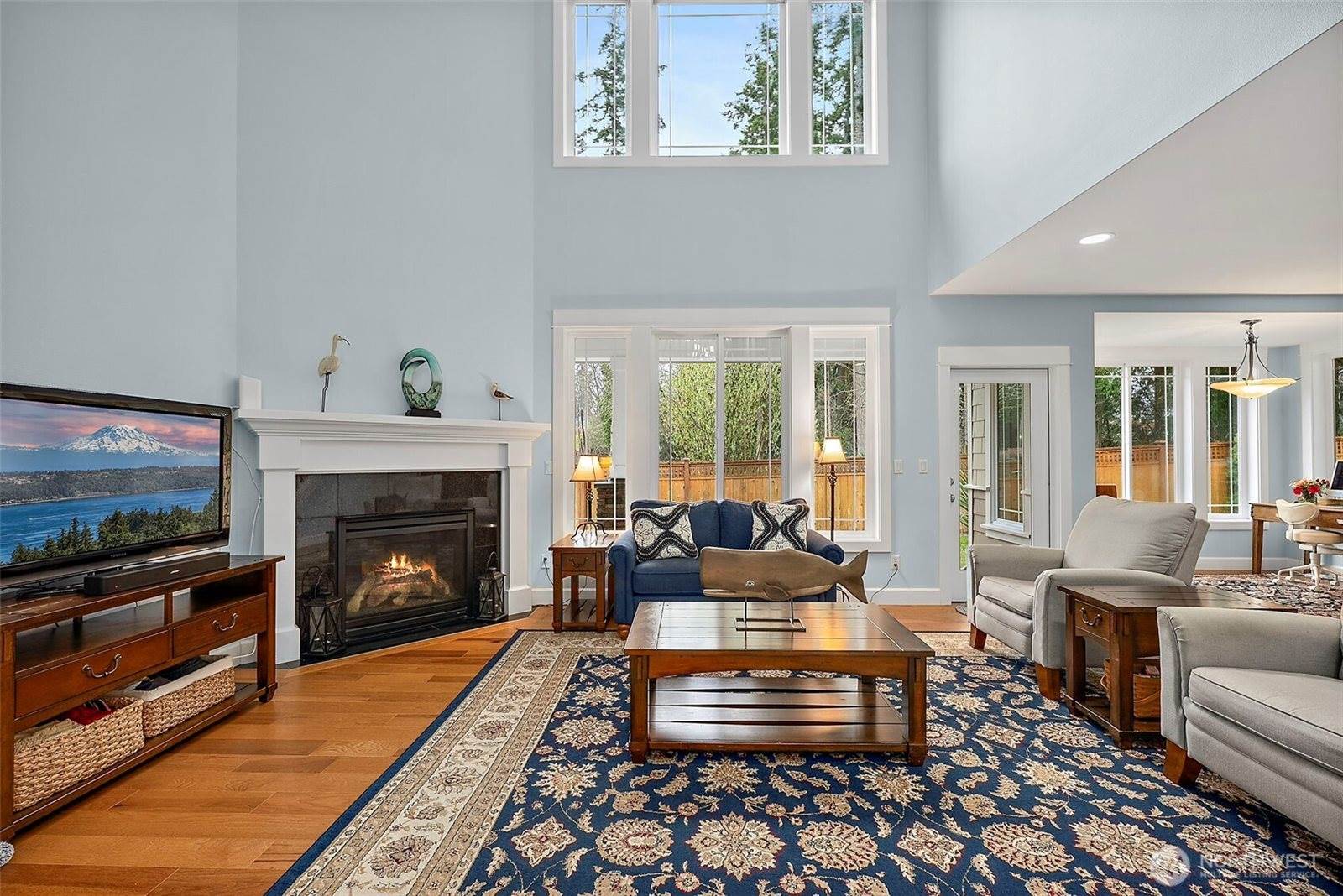 2712 Sunset Court, Steilacoom, WA 98388